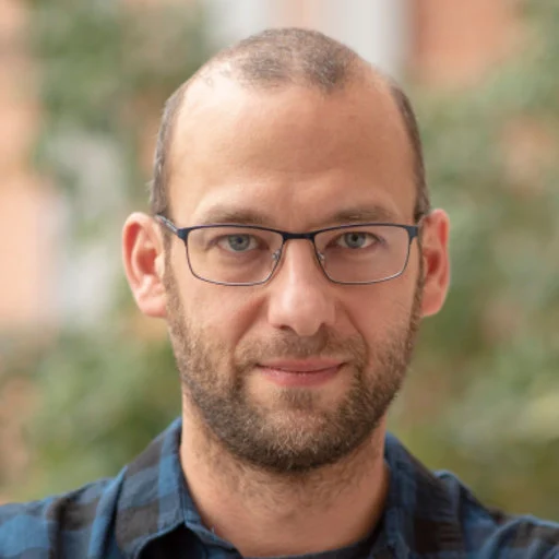 Péter Ispanovity Péter Ispanovity